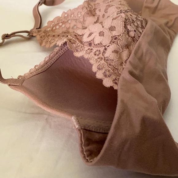 Never used! VS Racerback Demi 🌷 - Picture 4 of 7